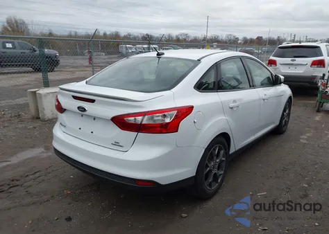 2013 Ford Focus Se z USA, uszkodzony, nr VIN 1FADP3F25DL332453